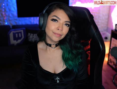 aileen damiles nude|Aileen Senpai Free Onlyfans 105 Nude Leaked Pictures.